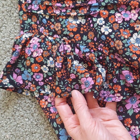 3rd + Fourth Floral Blouse - Picture 5 of 12